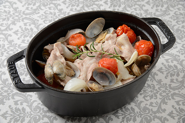 豚肉とあさりのハーブ蒸し